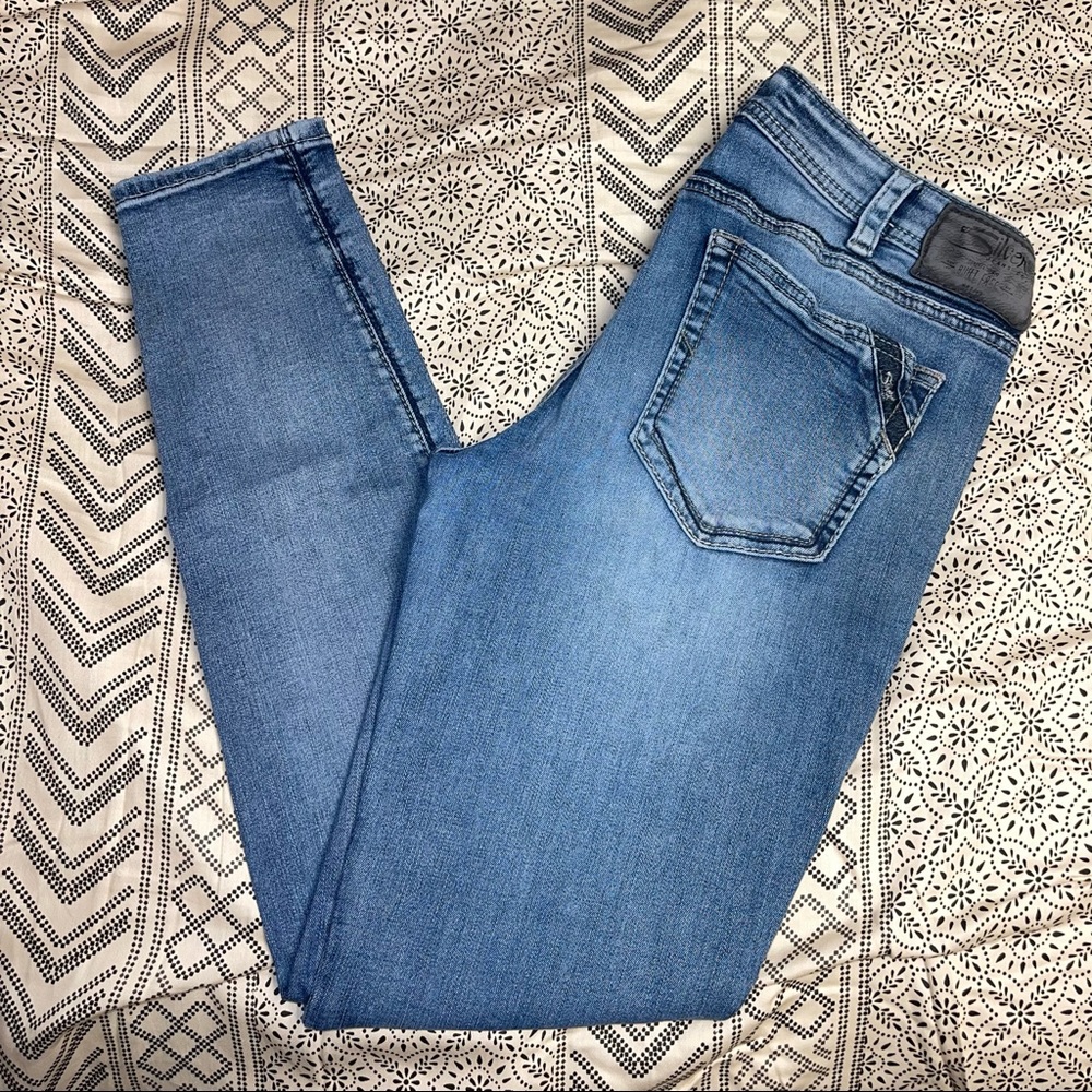 Silver Aiko Denimotion Skinny Jeans Size 32